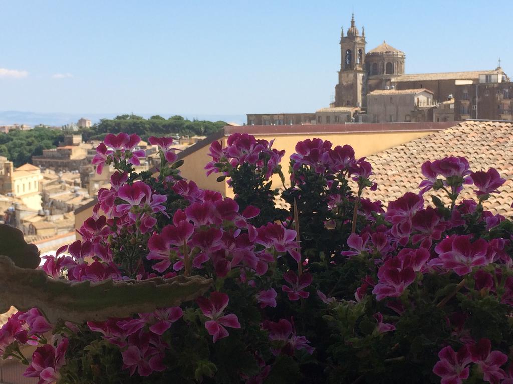 Attico Da Rosa Con Vista Spettacolare A 360 Gradi Apartment Caltagirone Exterior photo